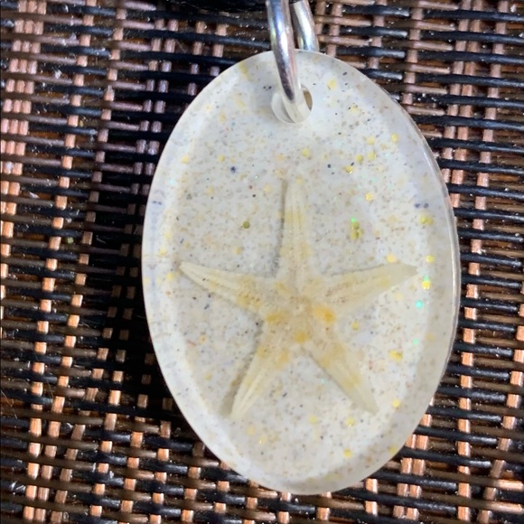 Starfish & Sand Necklace - Picture 1 of 1